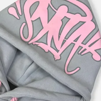 Syna World Clothing